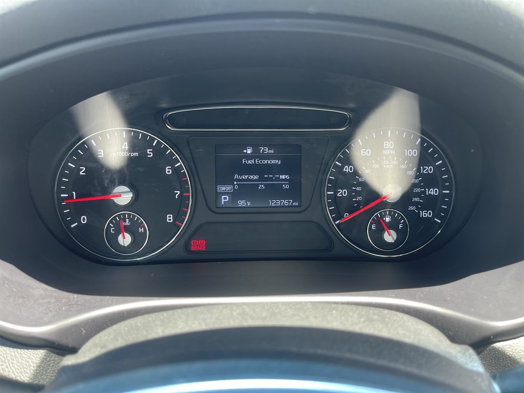 2019 Kia Sorento LX - Photo 17