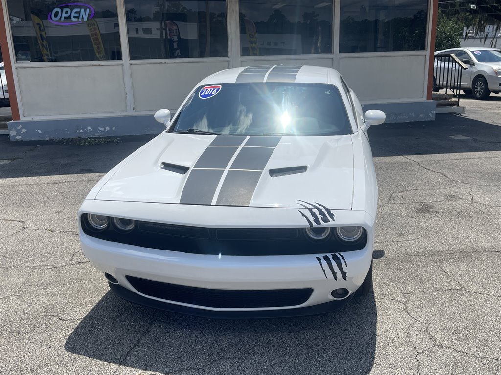 2016 Dodge Challenger SXT
