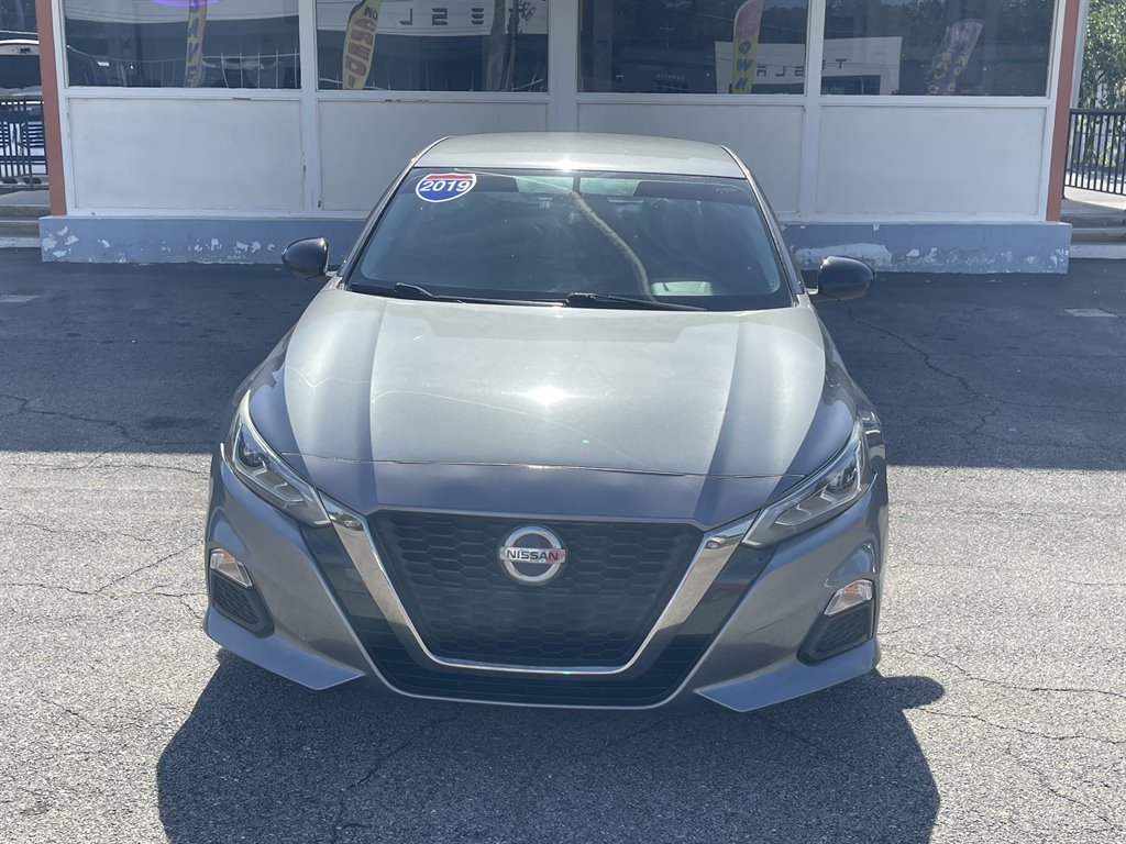 2019 Nissan Altima SR
