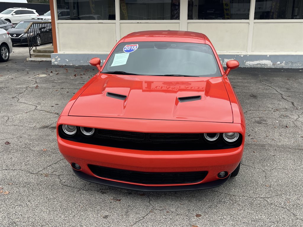 2018 Dodge Challenger SXT's photo