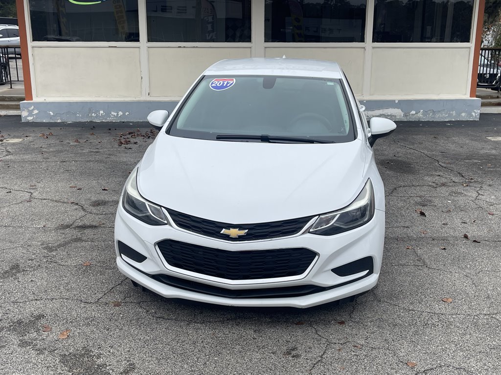 2017 Chevrolet Cruze LT's photo
